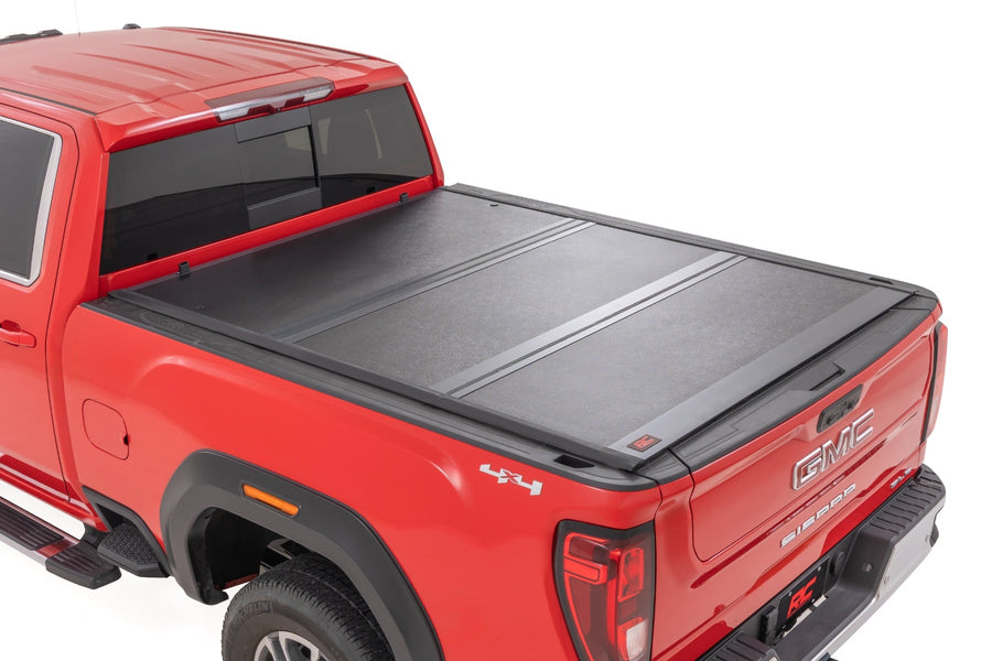 Rough Country - Hard Low Profile Bed Cover - 6'9 In. Bed - Rail Caps - Chevy/GMC 2500HD/3500HD (20-25)