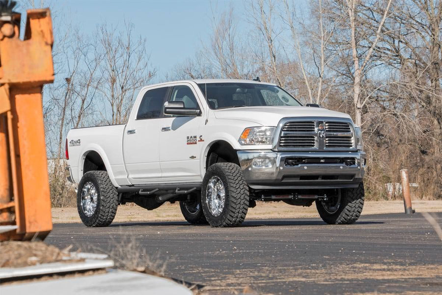 Rough Country - 5 Inch Lift Kit - FR Gas Coil - Radius Arms - V2 - Ram 2500 4WD (2014-2018)