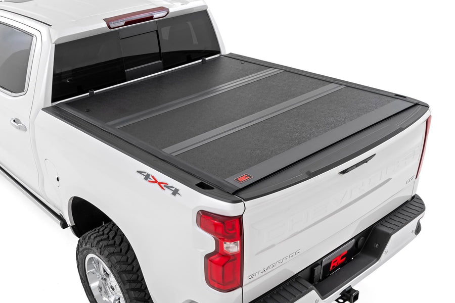 Rough Country - Hard Low Profile Bed Cover - 5'10 In. Bed - Chevy/GMC Sierra/Silverado 1500 (19-25)