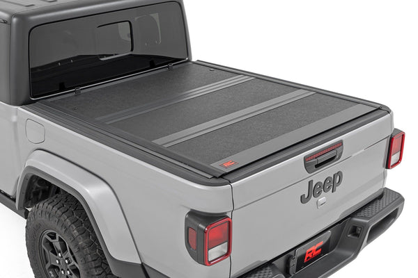 Rough Country - Hard Low Profile Bed Cover - 5' Bed - Jeep Gladiator JT 4WD (2020-2025)