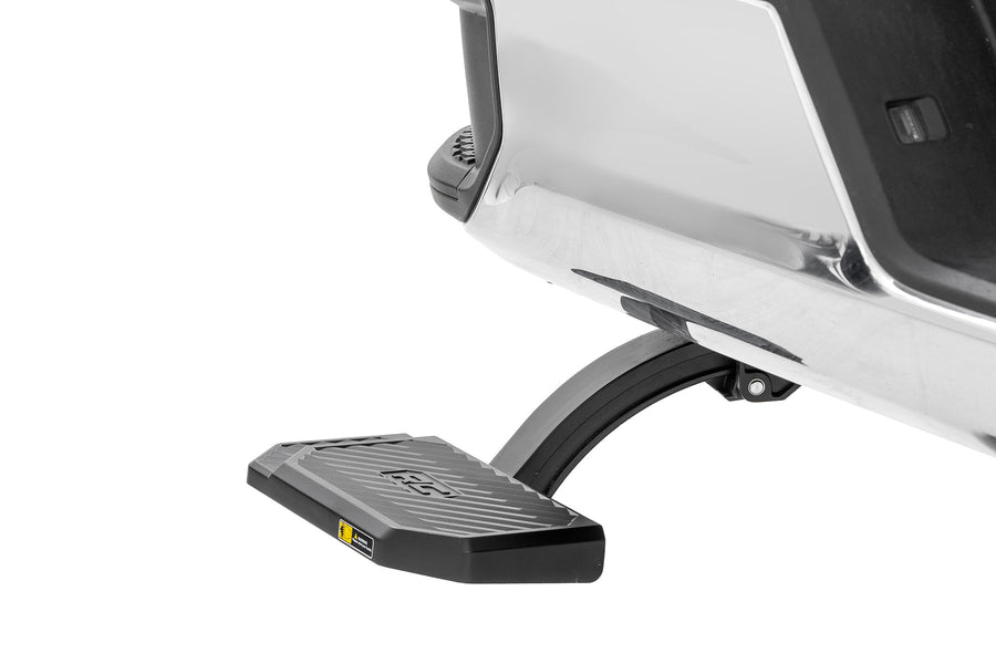 Rough Country - Retractable Bed Step - Manual Pull - Chevy/GMC 2500HD/3500HD (20-25)