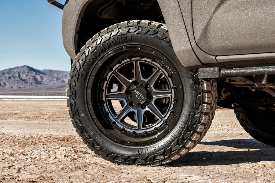 Rough Country - 33x12.50R17 Venom Terra Hunter R/T - TVPRT05N