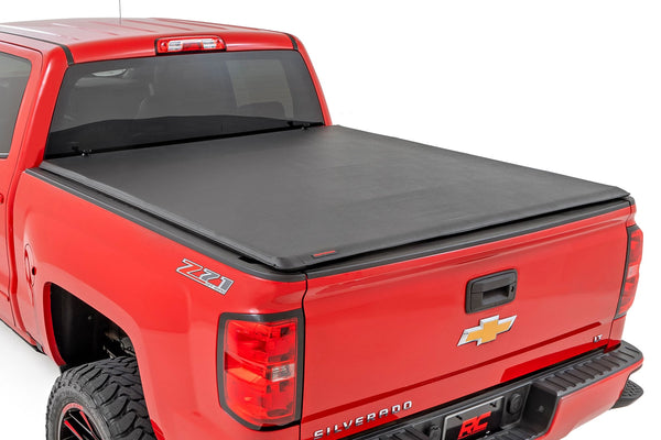 Rough Country - Soft Roll Up Bed Cover - 5'9 In. Bed - Chevy/GMC 1500 (14-18 & Classic)